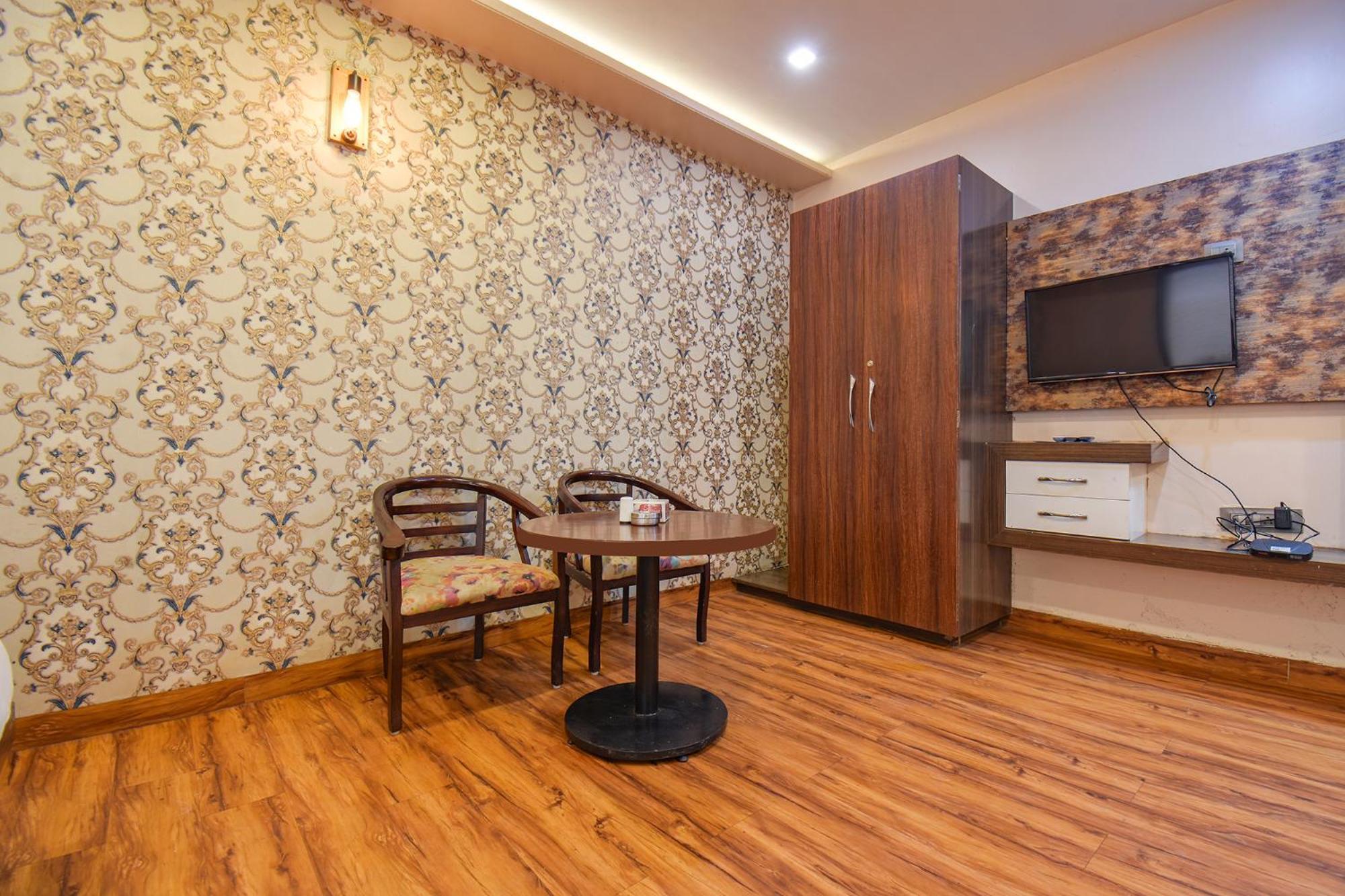 Hotel Fabexpress Glory - Nr Skywalk Bridge Pimpri-Chinchwad Zewnętrze zdjęcie