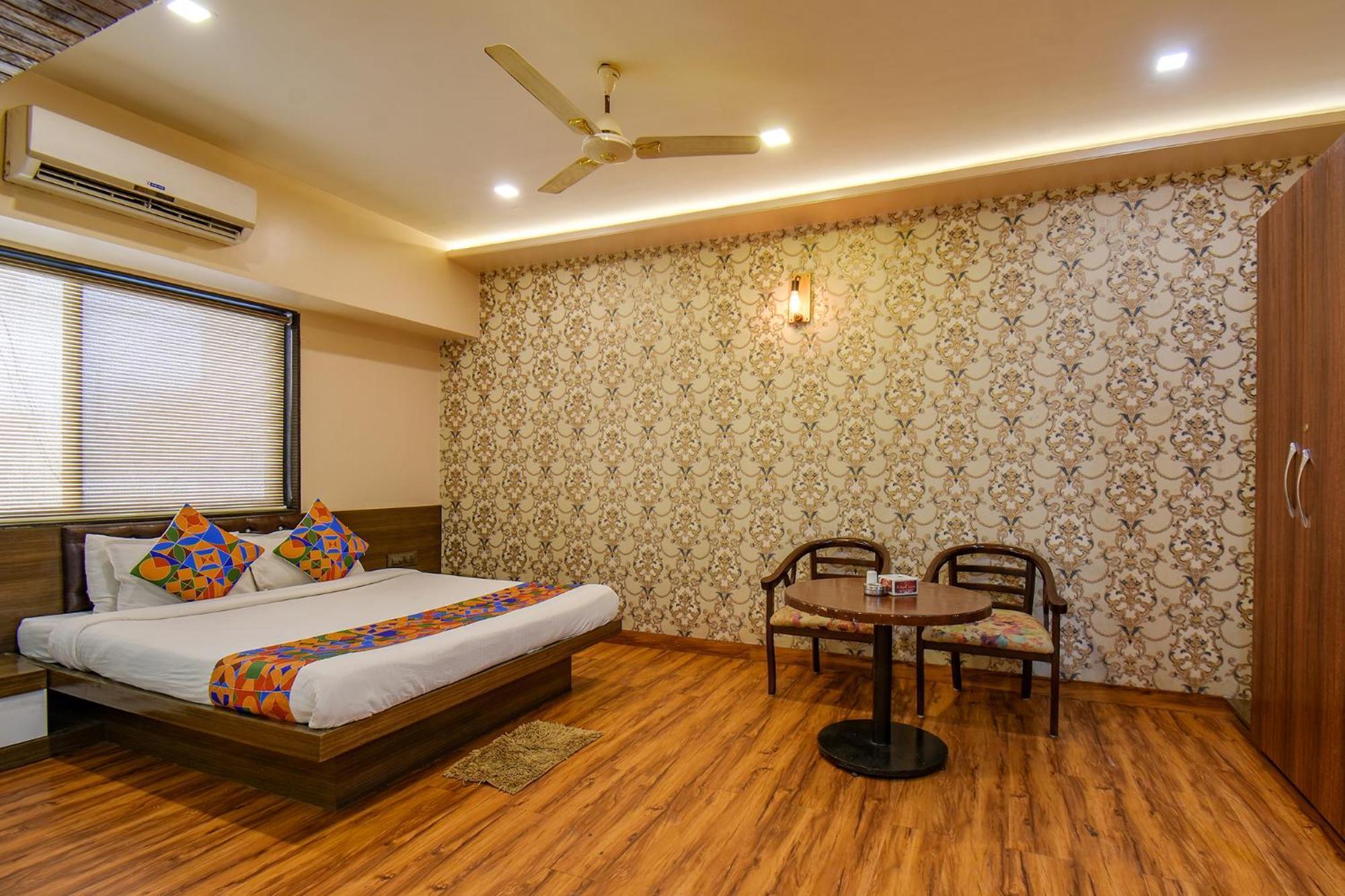 Hotel Fabexpress Glory - Nr Skywalk Bridge Pimpri-Chinchwad Zewnętrze zdjęcie