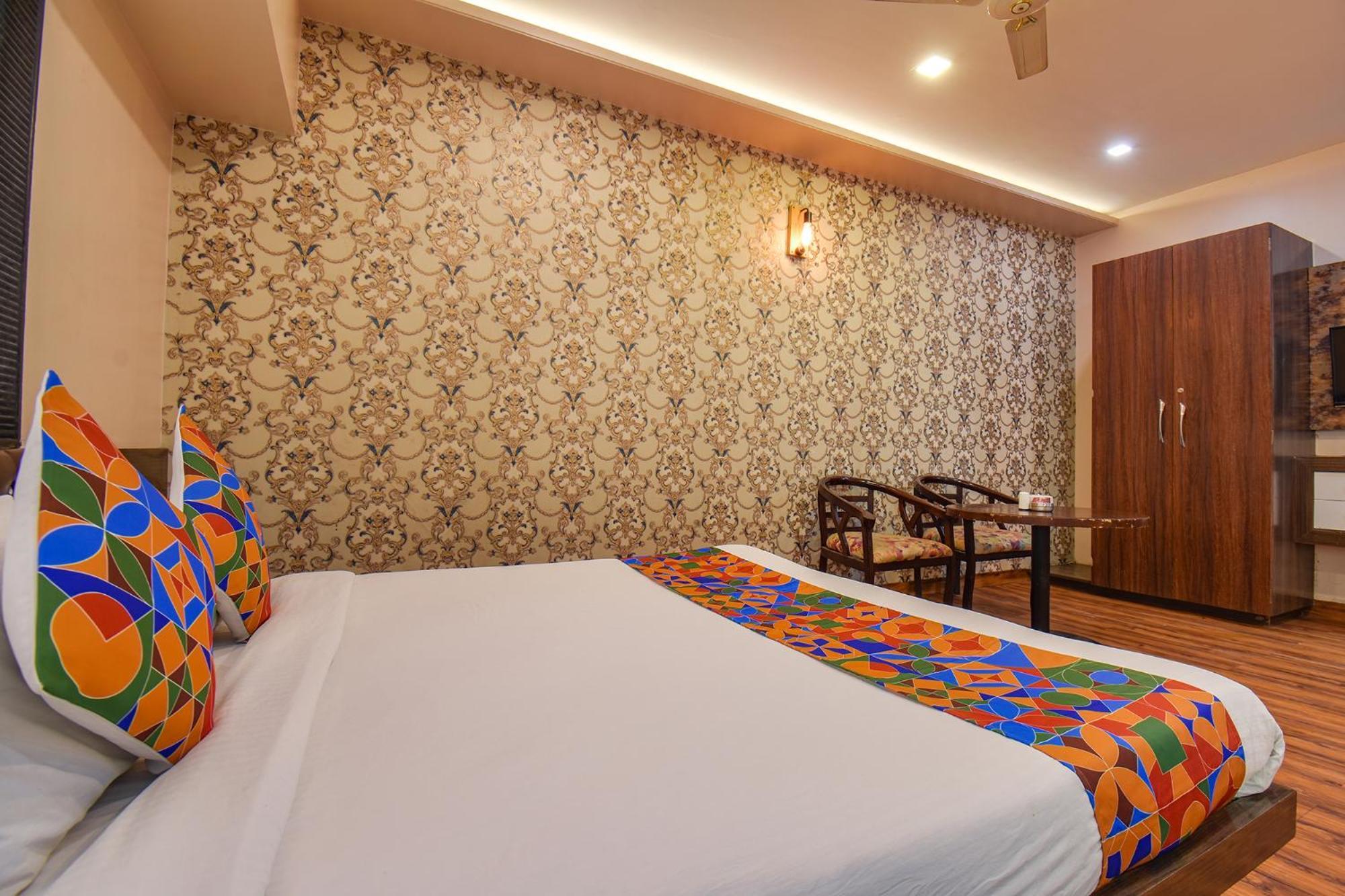Hotel Fabexpress Glory - Nr Skywalk Bridge Pimpri-Chinchwad Zewnętrze zdjęcie