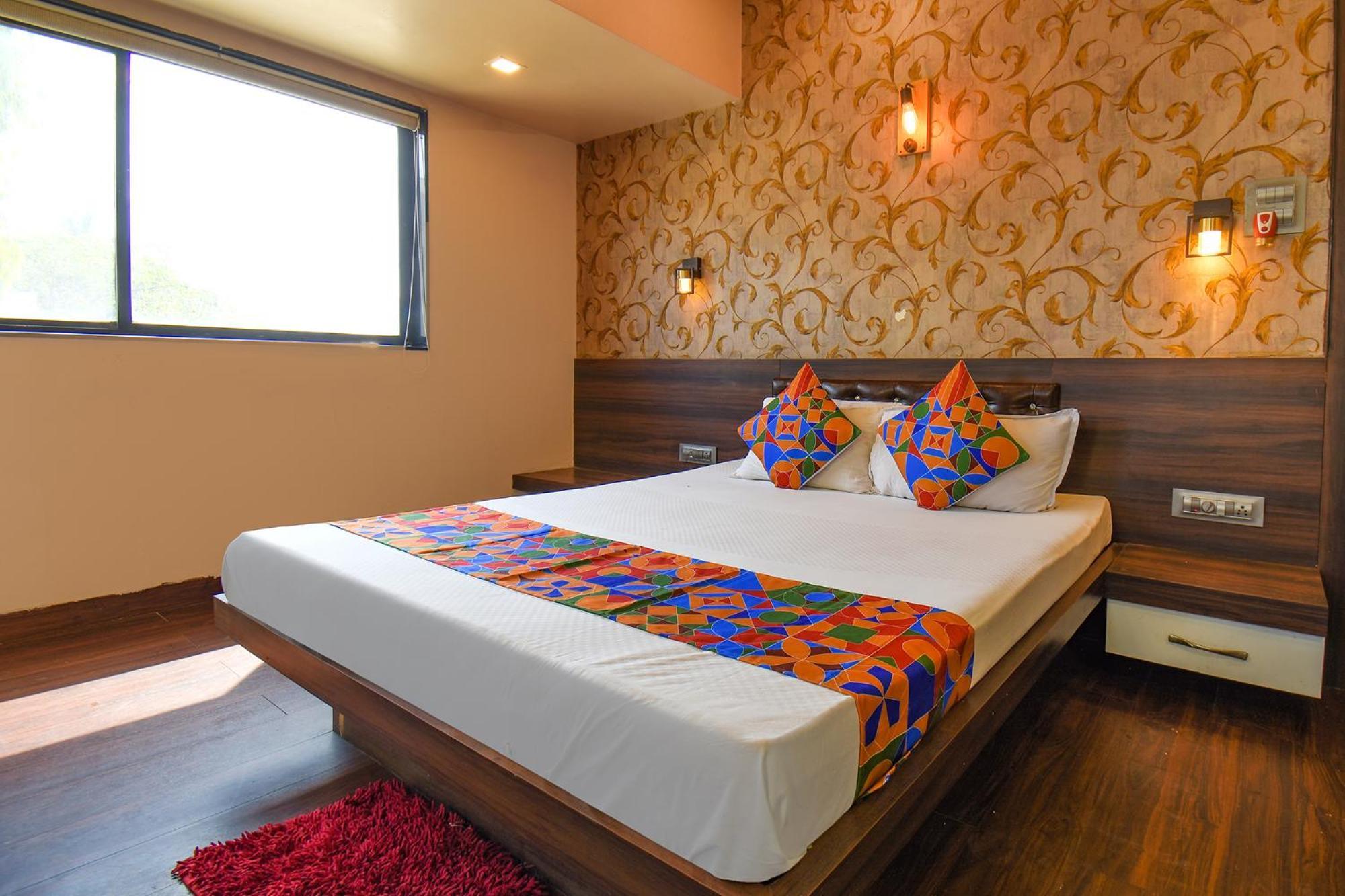 Hotel Fabexpress Glory - Nr Skywalk Bridge Pimpri-Chinchwad Zewnętrze zdjęcie