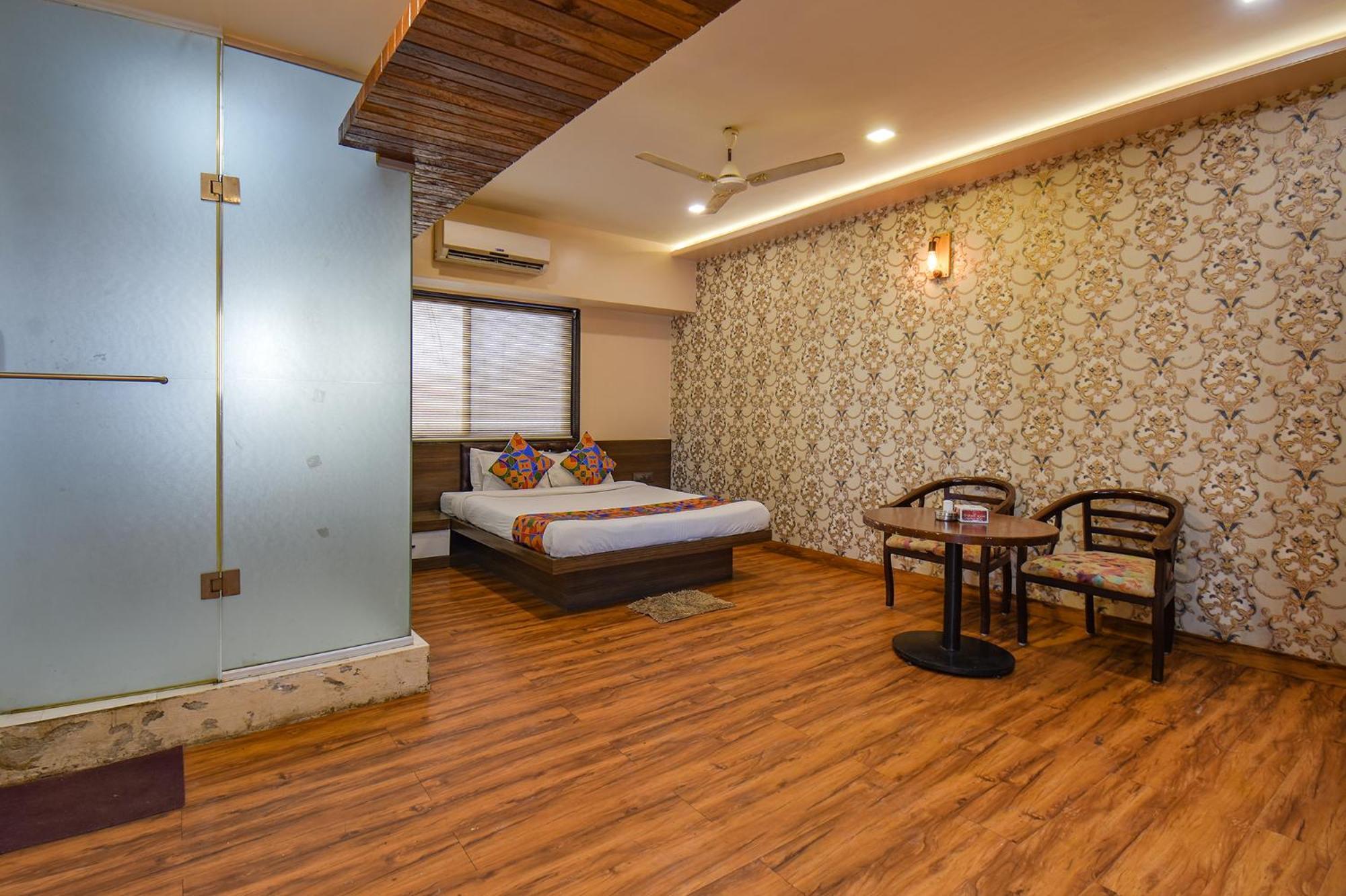 Hotel Fabexpress Glory - Nr Skywalk Bridge Pimpri-Chinchwad Zewnętrze zdjęcie