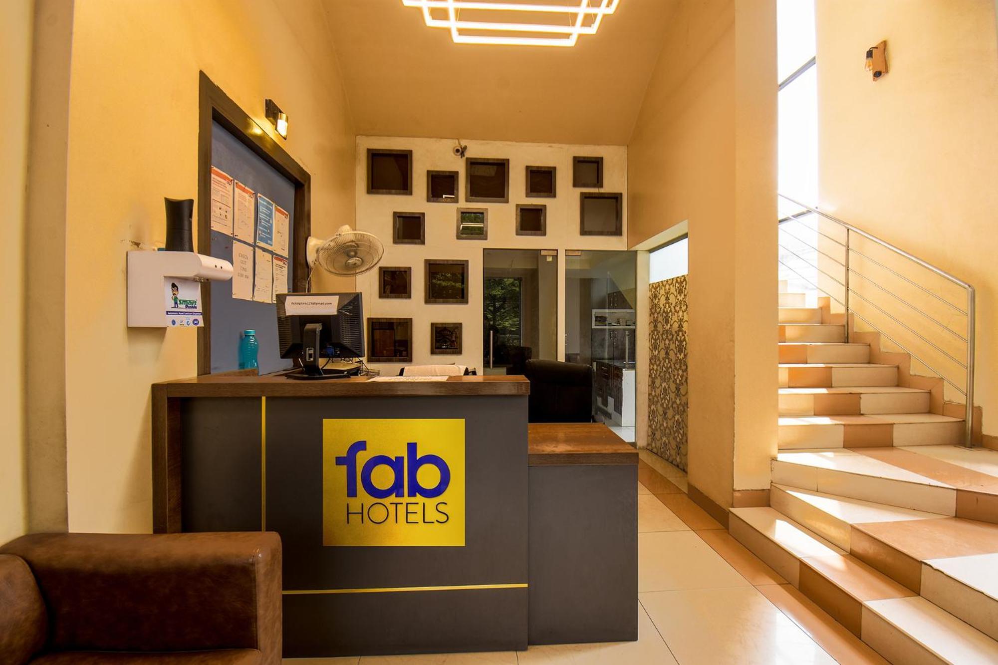 Hotel Fabexpress Glory - Nr Skywalk Bridge Pimpri-Chinchwad Zewnętrze zdjęcie