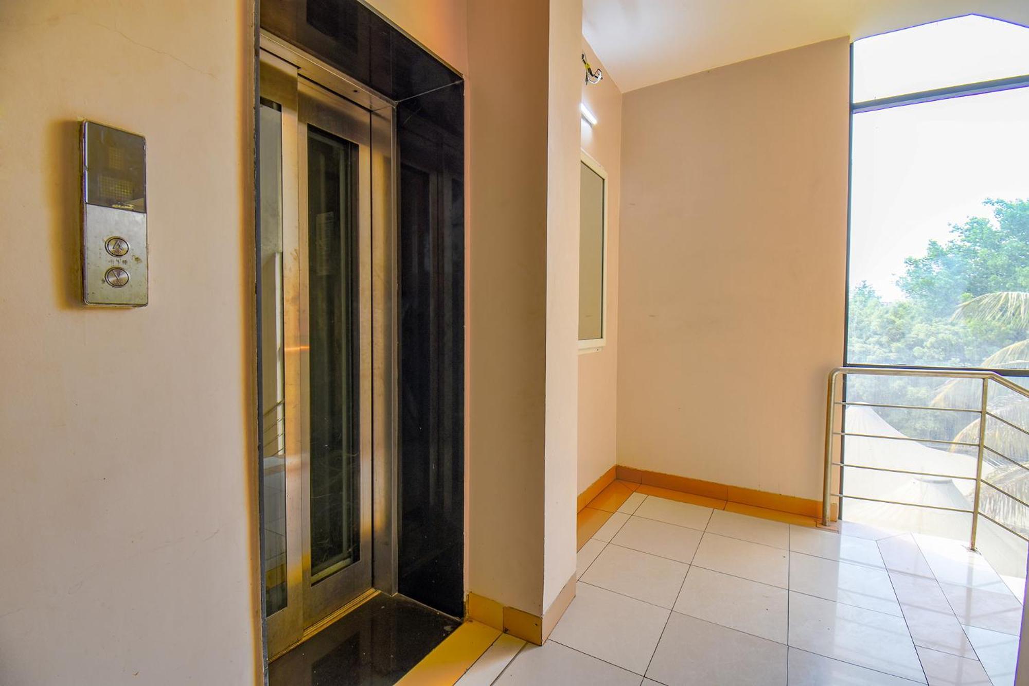 Hotel Fabexpress Glory - Nr Skywalk Bridge Pimpri-Chinchwad Zewnętrze zdjęcie