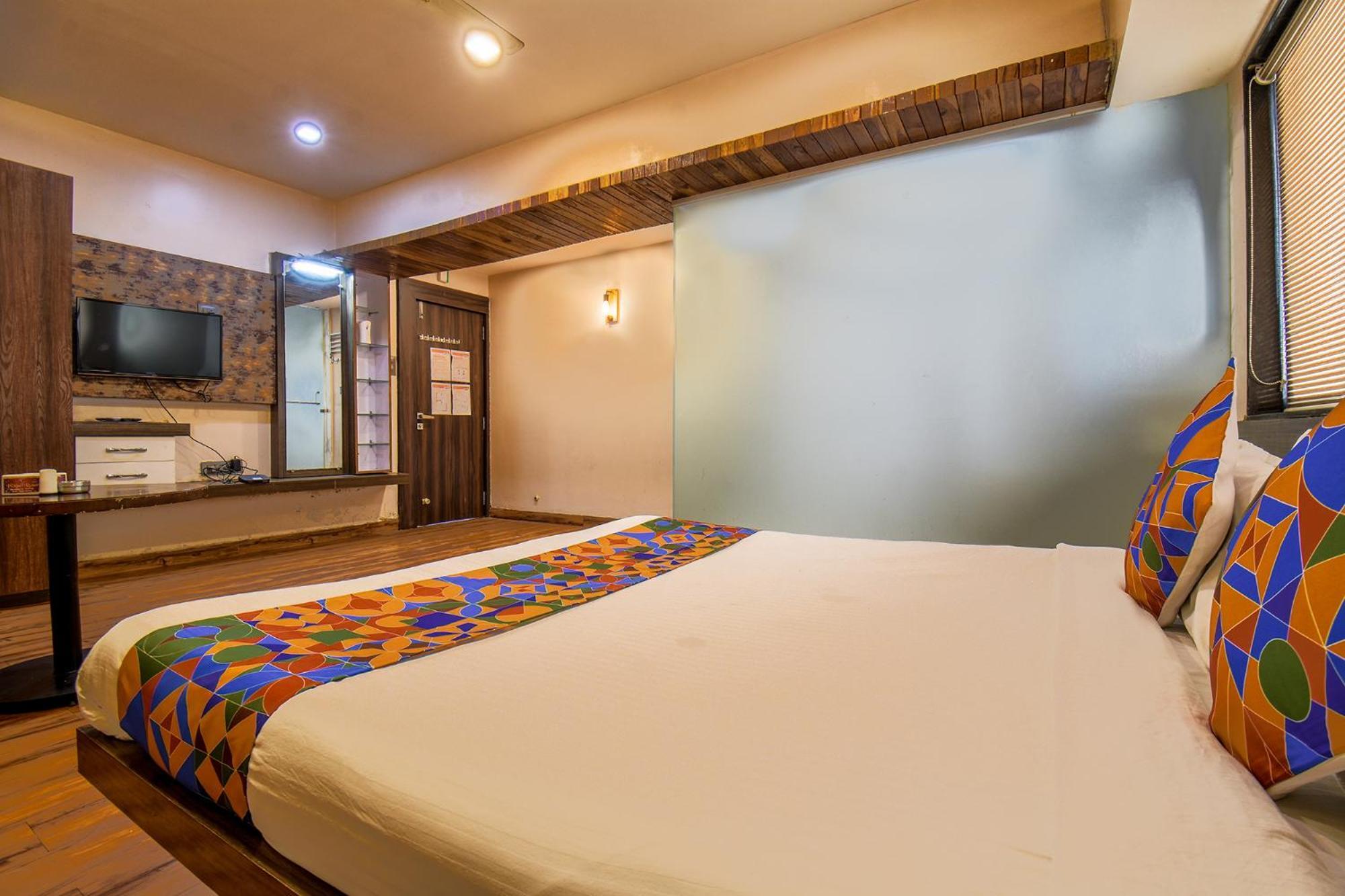 Hotel Fabexpress Glory - Nr Skywalk Bridge Pimpri-Chinchwad Zewnętrze zdjęcie